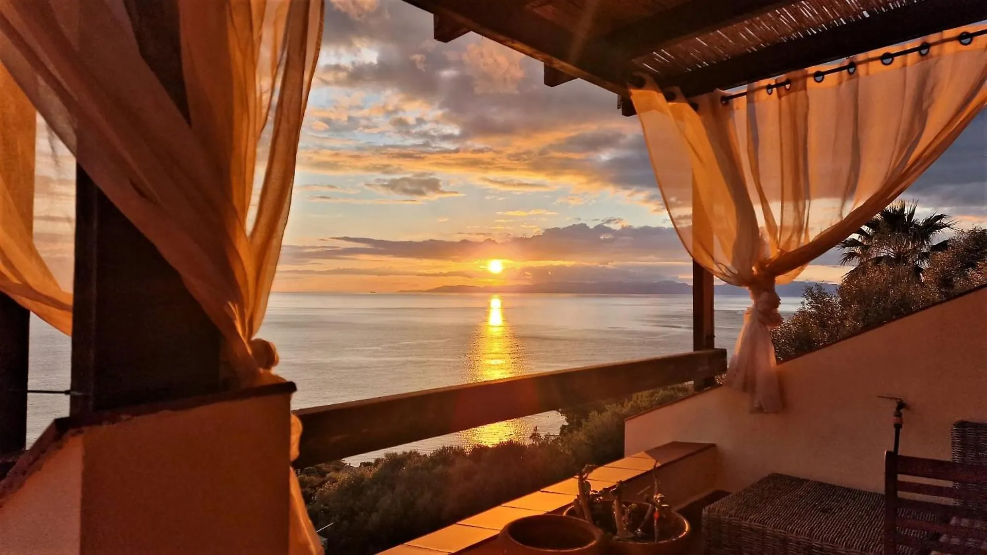 Endless Sea Views At Villa Delle Stelle Torre delle Stelle
